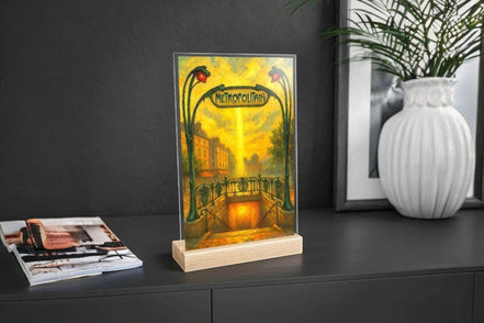 Tableau amour métro parisien style vintage, tableau chevet français k1qbj8-tb.myshopify.com presentoir acrylique chevet, presentoir ancien broadway, presentoir cadeau custom, presentoir cadeau original, presentoir logo custom idee, presentoir table de nuit idee, tableau amour metro parisien, tableau amour theatre, tableau chevet vintage, tableau enfant chambre idee, tableau table nuit mode 1920, tableau table salon francais, tableau vintage romantique