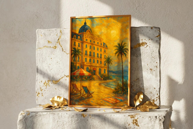 Affiche vintage Roaring 20s Paris d'un hôtel de luxe sur la plage, avec des palmiers et des chaises longues.