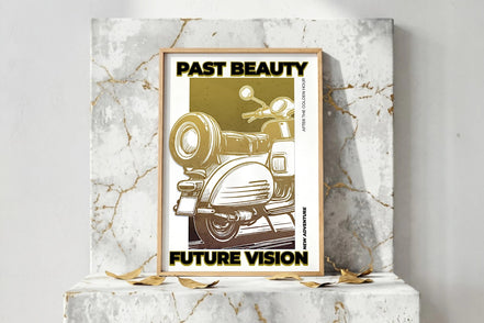 Affiche Roaring 20s Paris 'Past Beauty, Future Vision' avec un scooter vintage doré, style art déco