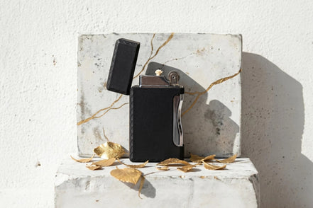 Briquet Zippo en acier noir personnalisé, style élégant et vintage, coupe-vent, Roaring 20s Paris