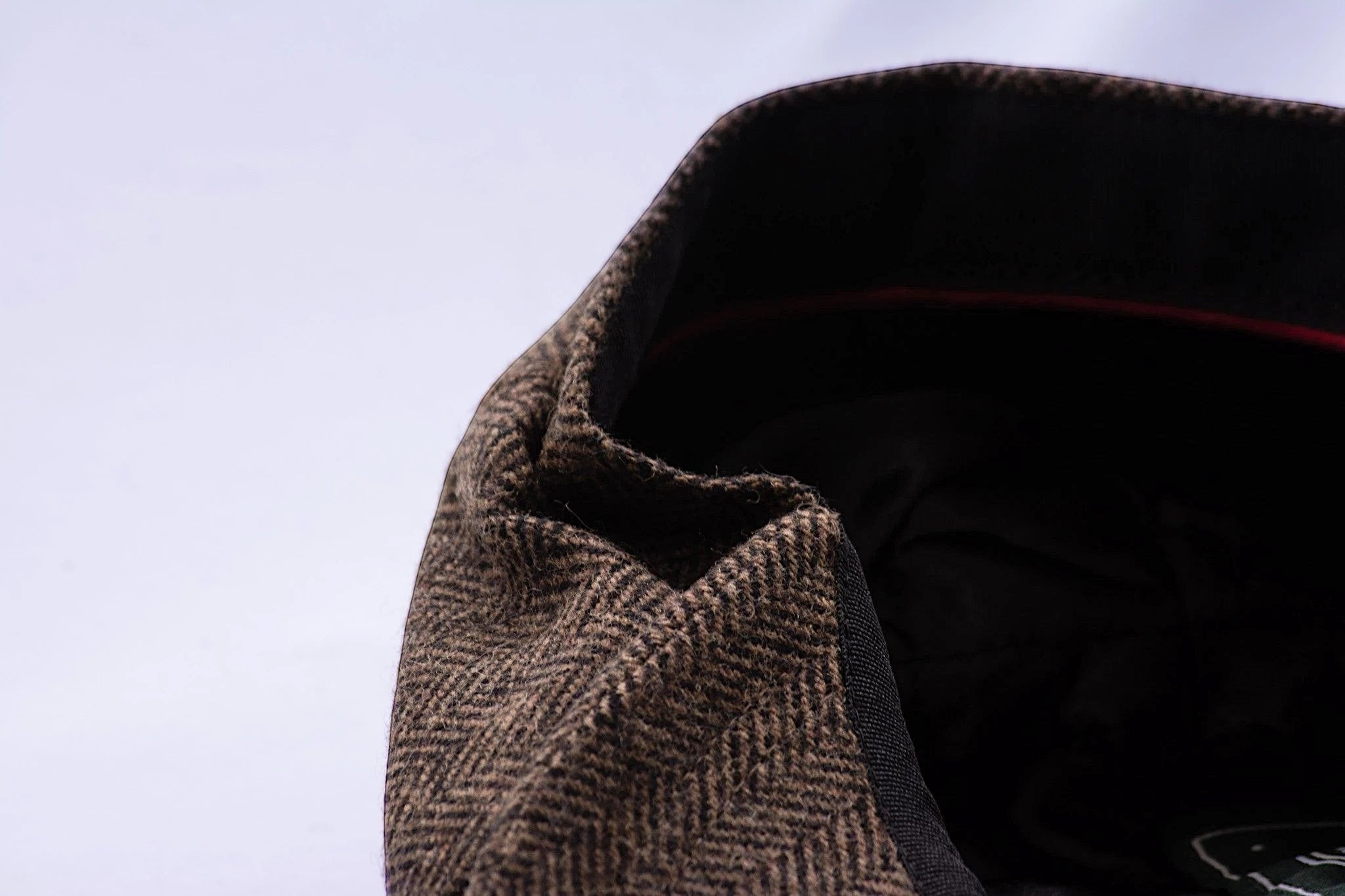 Casquette gavroche F.Shelby en lin marron à chevrons, style vintage Peaky Blinders, idéale pour l'été.