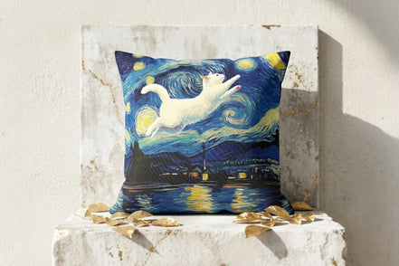 Roaring 20s Paris coussin carré motif chat Van Gogh, bleu nuit, coton, design artistique