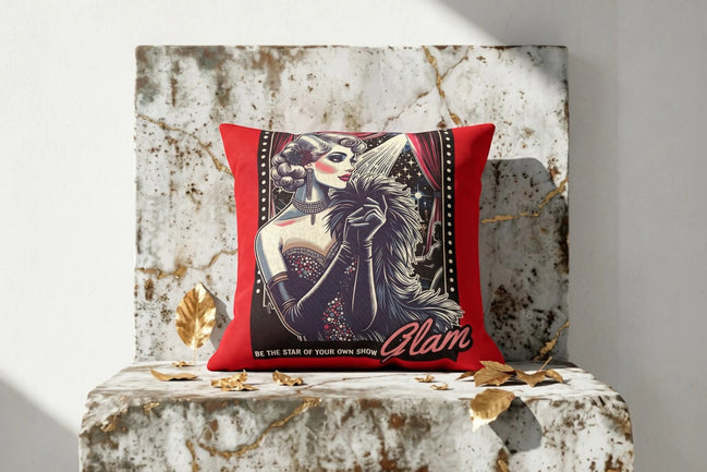Coussin carré rouge Roaring 20s Paris avec illustration d'une diva rétro glamour, style art déco