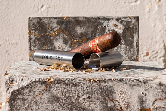 Porte-cigare Roaring 20s Paris en acier argenté, gravé personnalisé, style vintage slim de poche.