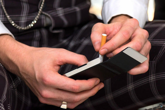 Étui cigarette personnalisé noir EP de poche – nom date style rétro - Roaring 20s Paris